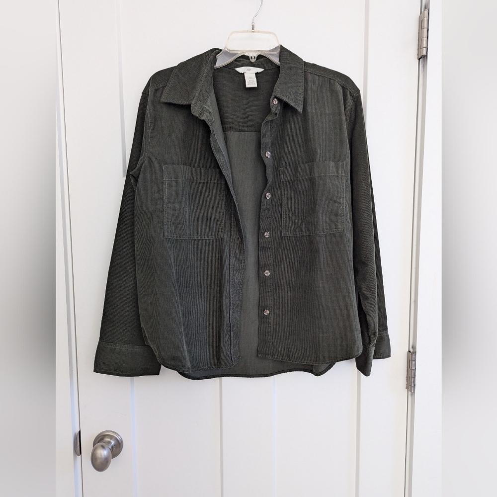 Ladies H&M Corduroy Button-up Shirt Size Small